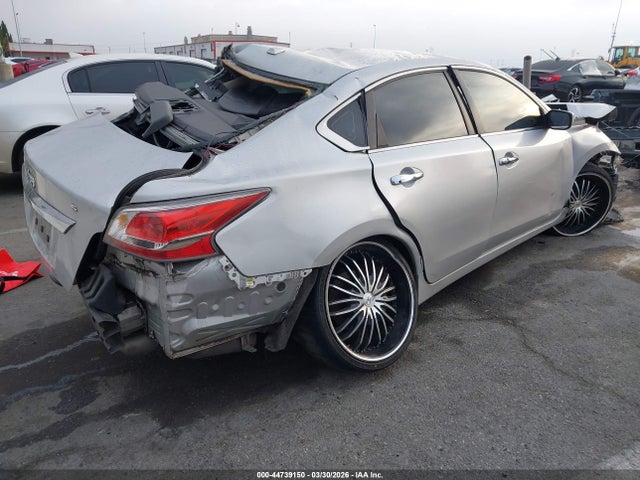1N4AL3AP4FN379496 Nissan Altima 2.5/2.5 S/2.5 Sl/2.5 Sv