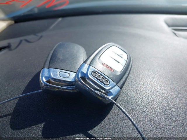 Продажа на аукционе авто 2013 Audi A4 2.0t Premium, vin: WAUBFAFL3DN022966, номер лота: 44739154