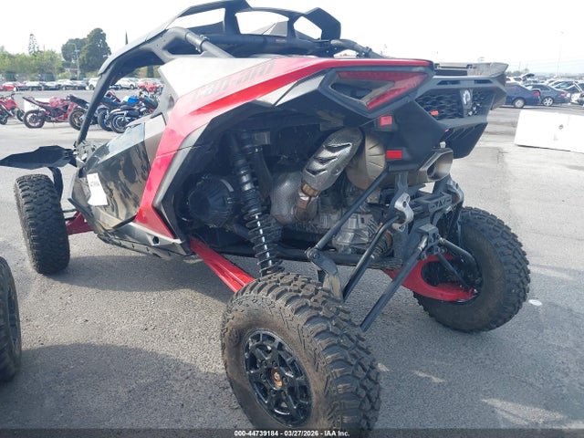 Can-Am Maverick R X 2025 3JB8JAT2XSE000037 Image 3
