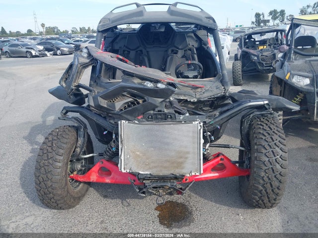 Can-Am Maverick R X 2025 3JB8JAT2XSE000037 Image 5