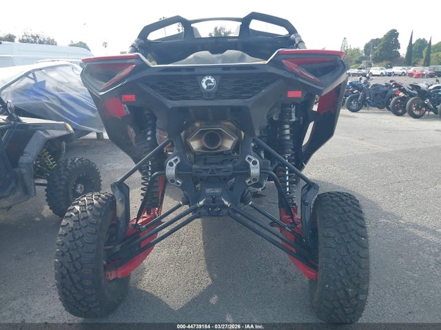 Can-Am Maverick R X 2025 3JB8JAT2XSE000037 Image 6
