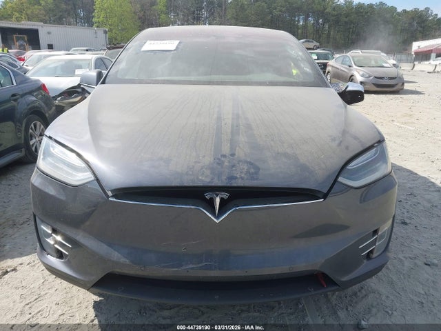 Продаж на аукціоні авто 2016 Tesla Model X 60d/70d/75d/90d/p100d, vin: 5YJXCBE29GF015328, номер лоту: 44739190
