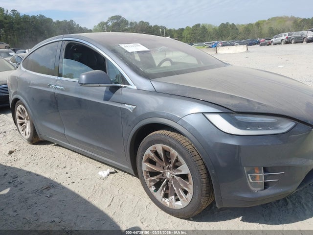 Продаж на аукціоні авто 2016 Tesla Model X 60d/70d/75d/90d/p100d, vin: 5YJXCBE29GF015328, номер лоту: 44739190
