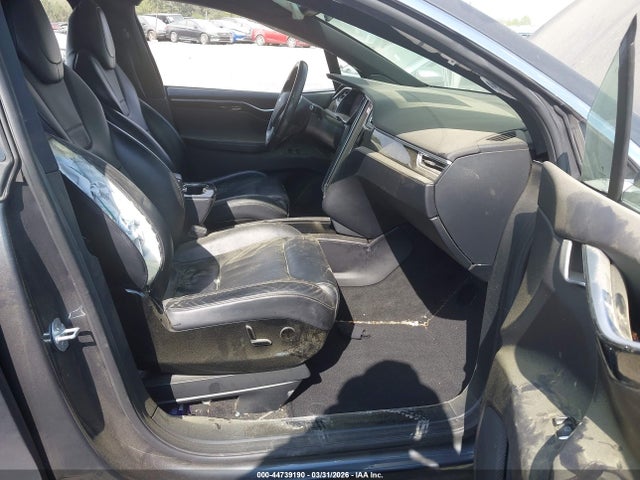 Продаж на аукціоні авто 2016 Tesla Model X 60d/70d/75d/90d/p100d, vin: 5YJXCBE29GF015328, номер лоту: 44739190