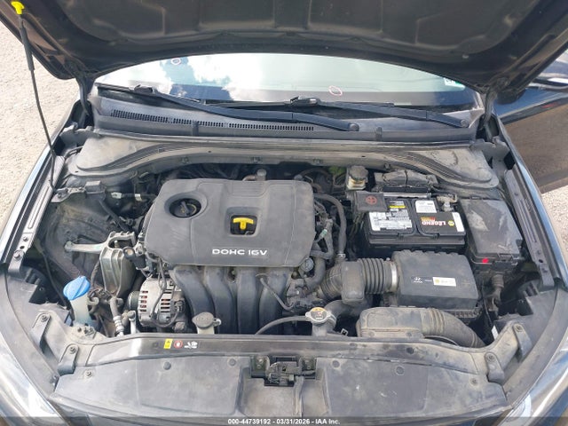 44739192 :رقم المزاد ، 5NPD84LF4HH087255 vin ، 2017 Hyundai Elantra Limited مزاد بيع