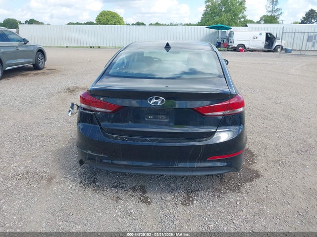 44739192 :رقم المزاد ، 5NPD84LF4HH087255 vin ، 2017 Hyundai Elantra Limited مزاد بيع