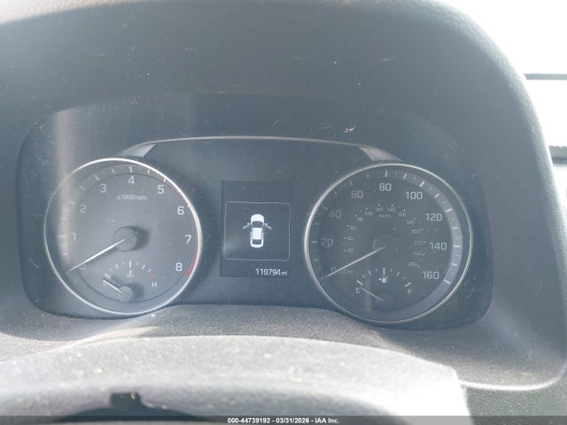 44739192 :رقم المزاد ، 5NPD84LF4HH087255 vin ، 2017 Hyundai Elantra Limited مزاد بيع