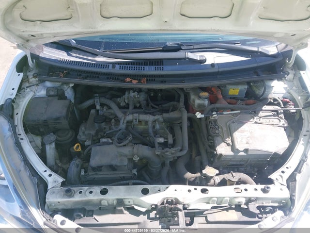 JTDKDTB36F1586020 Toyota Prius C One