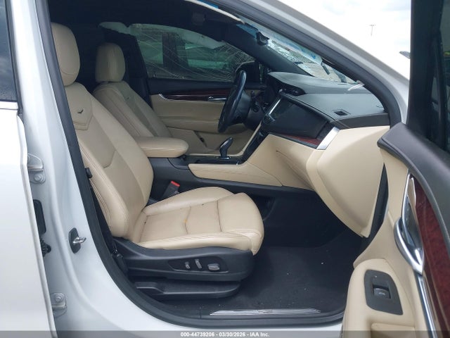 44739206 :رقم المزاد ، 1GYKNCRS4JZ110573 vin ، 2018 Cadillac Xt5 Luxury مزاد بيع