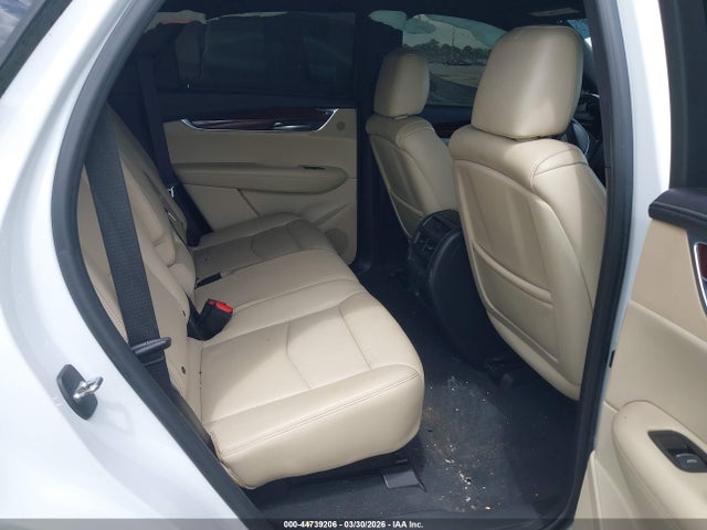 44739206 :رقم المزاد ، 1GYKNCRS4JZ110573 vin ، 2018 Cadillac Xt5 Luxury مزاد بيع
