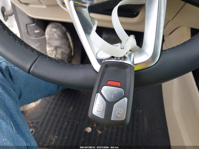 Aukcja sprzedaży 2024 Audi A4 Premium 45 Tfsi S Line Quattro S Tronic, vin: WAUDAAF41RN017661, numer aukcji: 44739218