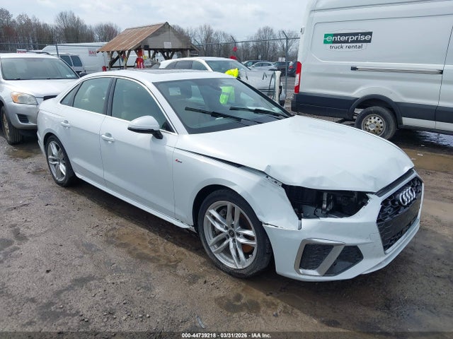 Aukcja sprzedaży 2024 Audi A4 Premium 45 Tfsi S Line Quattro S Tronic, vin: WAUDAAF41RN017661, numer aukcji: 44739218