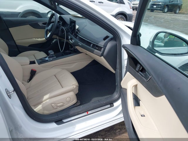 Aukcja sprzedaży 2024 Audi A4 Premium 45 Tfsi S Line Quattro S Tronic, vin: WAUDAAF41RN017661, numer aukcji: 44739218