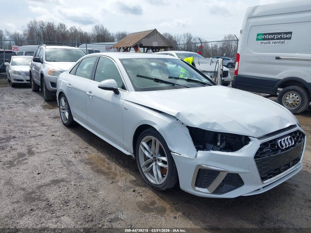Aukcja sprzedaży 2024 Audi A4 Premium 45 Tfsi S Line Quattro S Tronic, vin: WAUDAAF41RN017661, numer aukcji: 44739218