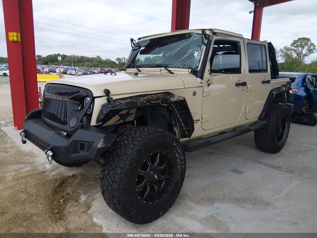 44739241 :رقم المزاد ، 1J4BA5H13BL632308 vin ، 2011 Jeep Wrangler Unlimited Sahara مزاد بيع
