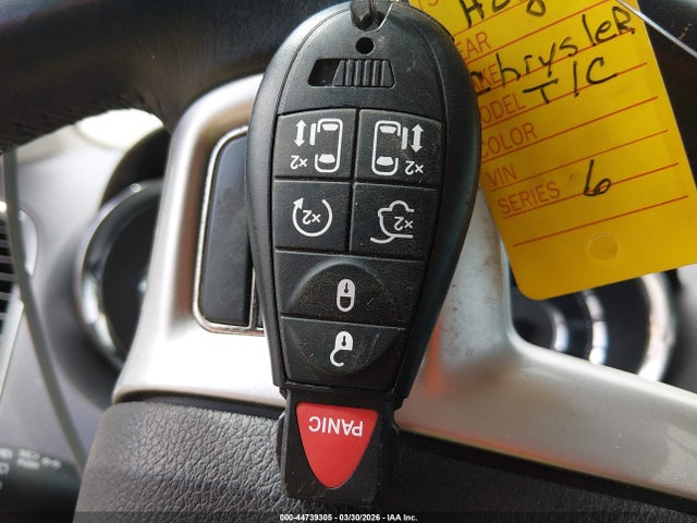 2014 Chrysler Town & Country Touring მანქანა იყიდება აუქციონზე, vin: 2C4RC1BG0ER228821, აუქციონის ნომერი: 44739305