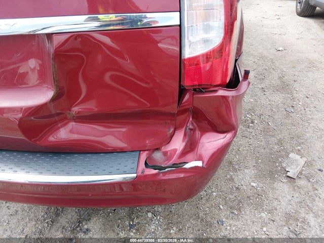 2014 Chrysler Town & Country Touring მანქანა იყიდება აუქციონზე, vin: 2C4RC1BG0ER228821, აუქციონის ნომერი: 44739305