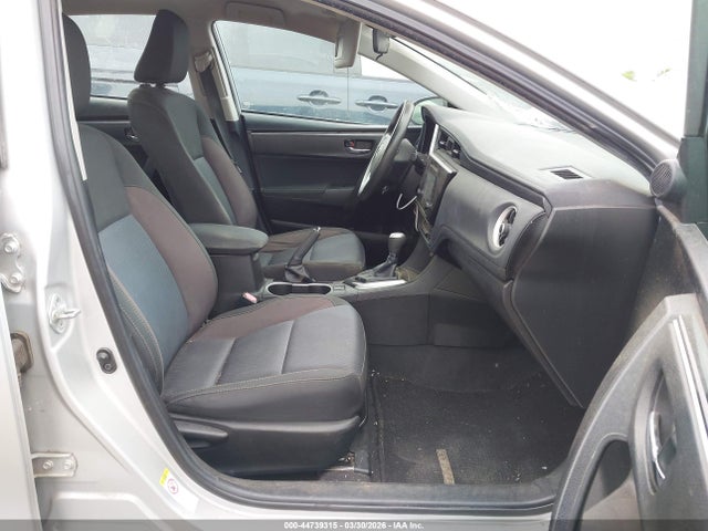 Toyota COROLLA LE 2018 5YFBURHEXJP758971 Image 5