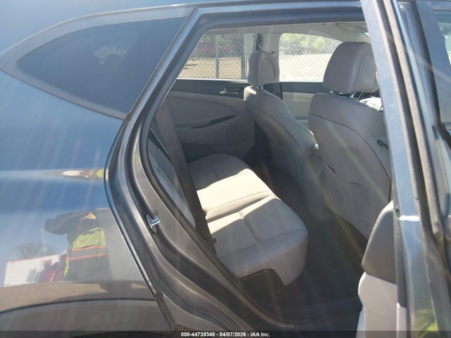 2017 Hyundai Tucson Se მანქანა იყიდება აუქციონზე, vin: KM8J33A45HU462567, აუქციონის ნომერი: 44739348