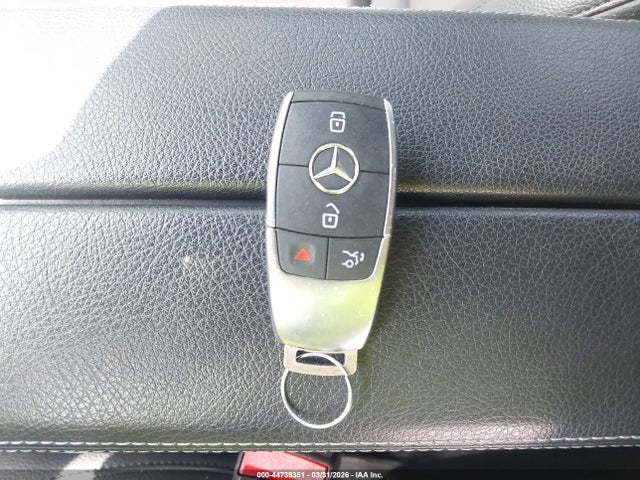 44739351 :رقم المزاد ، WDC4M4HB6LW006206 vin ، 2020 Mercedes-benz Glb 250 4matic مزاد بيع