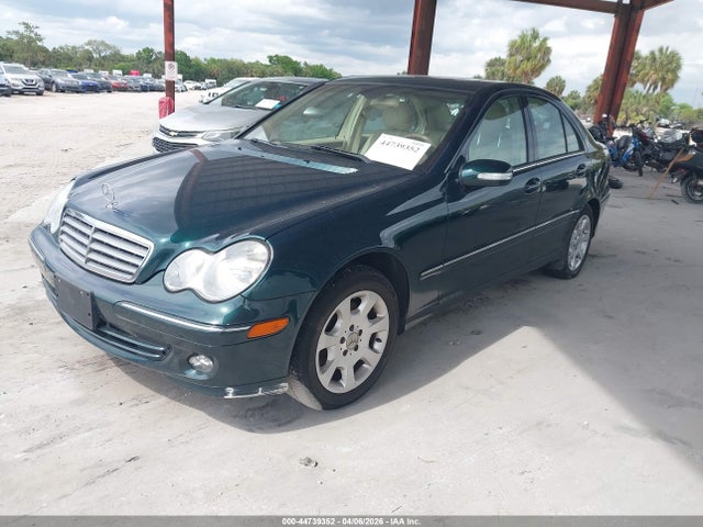 2005 Mercedes-benz C 240 Luxury 4matic მანქანა იყიდება აუქციონზე, vin: WDBRF81J55F644009, აუქციონის ნომერი: 44739352