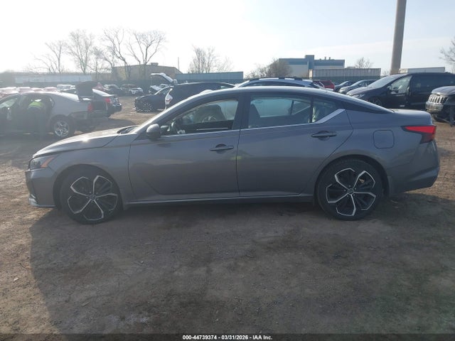 1N4BL4CV3RN417648 Nissan Altima Sr Fwd