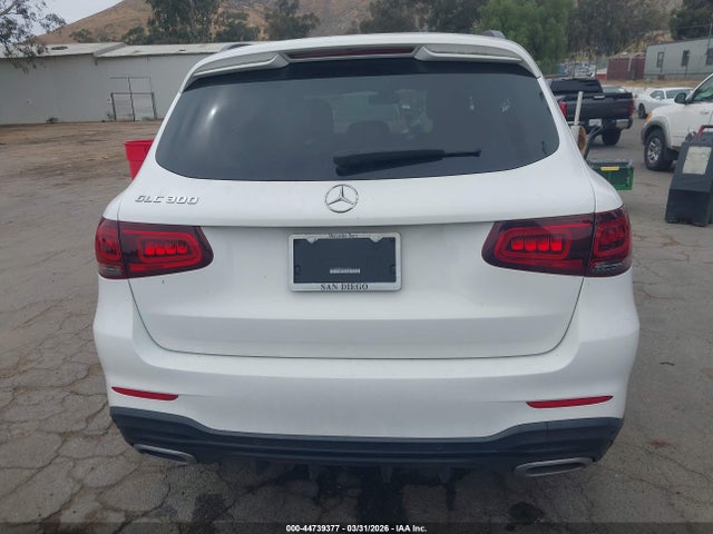 44739377 :رقم المزاد ، W1N0G8DB6MV323220 vin ، 2021 Mercedes-benz Glc 300 Suv مزاد بيع