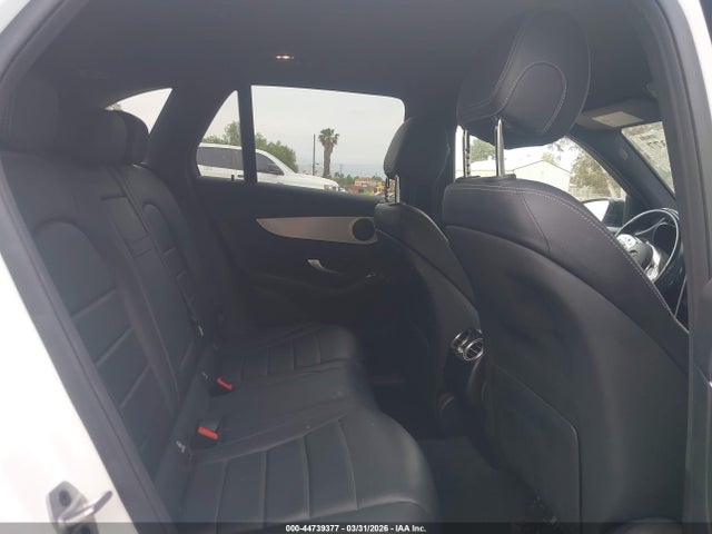 44739377 :رقم المزاد ، W1N0G8DB6MV323220 vin ، 2021 Mercedes-benz Glc 300 Suv مزاد بيع