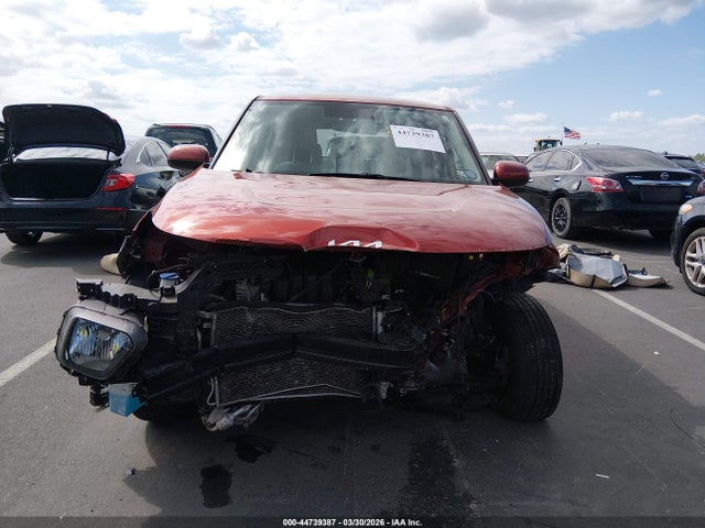 2022 Kia Soul Lx მანქანა იყიდება აუქციონზე, vin: KNDJ23AU4N7801319, აუქციონის ნომერი: 44739387