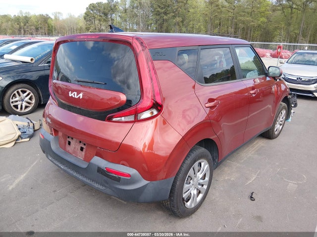 2022 Kia Soul Lx მანქანა იყიდება აუქციონზე, vin: KNDJ23AU4N7801319, აუქციონის ნომერი: 44739387