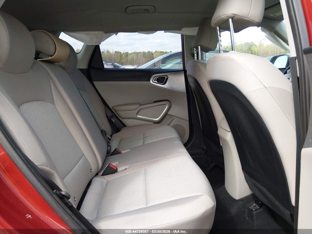 2022 Kia Soul Lx მანქანა იყიდება აუქციონზე, vin: KNDJ23AU4N7801319, აუქციონის ნომერი: 44739387