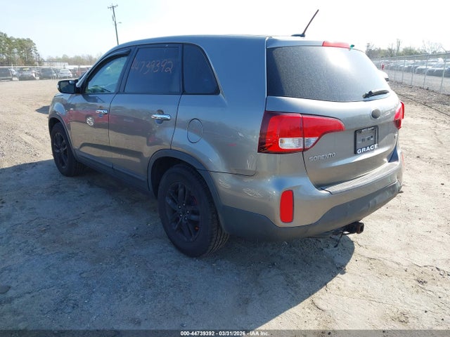 Продаж на аукціоні авто 2015 Kia Sorento Lx, vin: 5XYKTCA62FG564420, номер лоту: 44739392