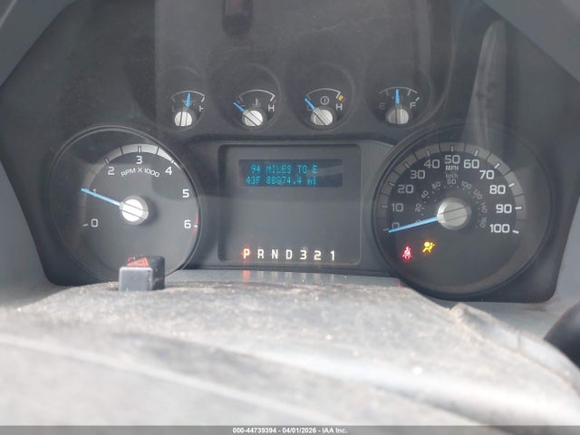 1FDUF4GYXGEB35708 Ford F-450 Chassis Xl
