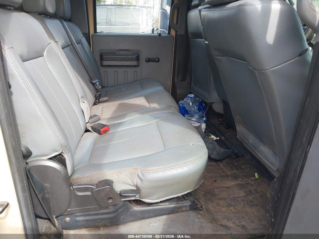 44739399 :رقم المزاد ، 1FD0W4GY9FEC28541 vin ، 2015 Ford F-450 Chassis Xl مزاد بيع