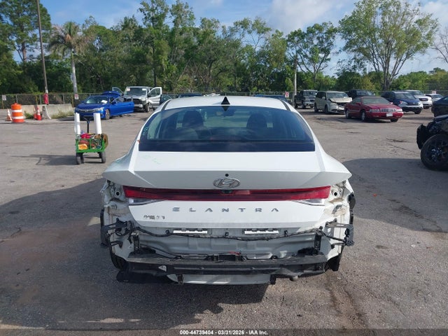 Продажа на аукционе авто 2021 Hyundai Elantra Sel, vin: 5NPLM4AG3MH006842, номер лота: 44739404