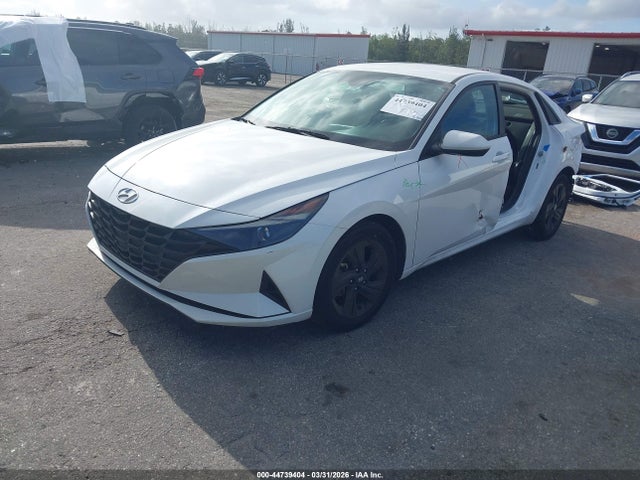 Продажа на аукционе авто 2021 Hyundai Elantra Sel, vin: 5NPLM4AG3MH006842, номер лота: 44739404