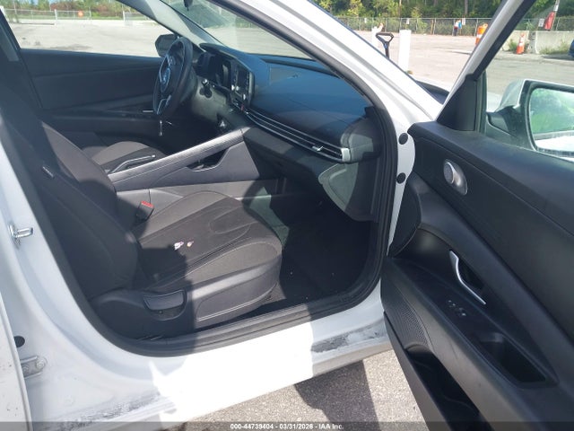 Продажа на аукционе авто 2021 Hyundai Elantra Sel, vin: 5NPLM4AG3MH006842, номер лота: 44739404