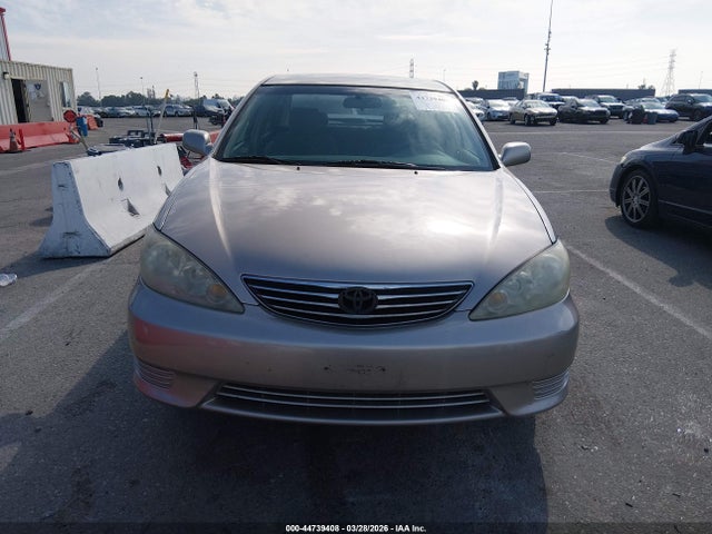 Aukcja sprzedaży 2005 Toyota Camry Le, vin: 4T1BE32K85U081206, numer aukcji: 44739408