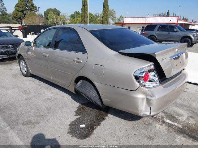 Aukcja sprzedaży 2005 Toyota Camry Le, vin: 4T1BE32K85U081206, numer aukcji: 44739408