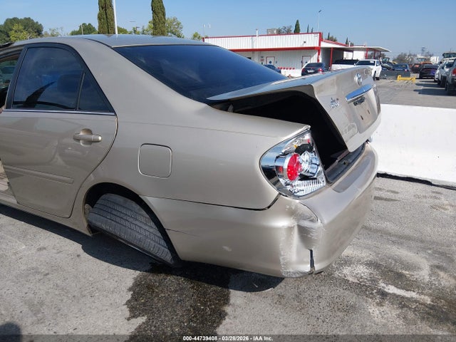 Aukcja sprzedaży 2005 Toyota Camry Le, vin: 4T1BE32K85U081206, numer aukcji: 44739408