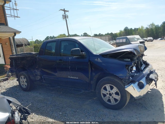 44739419 :رقم المزاد ، 5TFRM5F15BX031165 vin ، 2011 Toyota Tundra Grade 4.6l V8 مزاد بيع