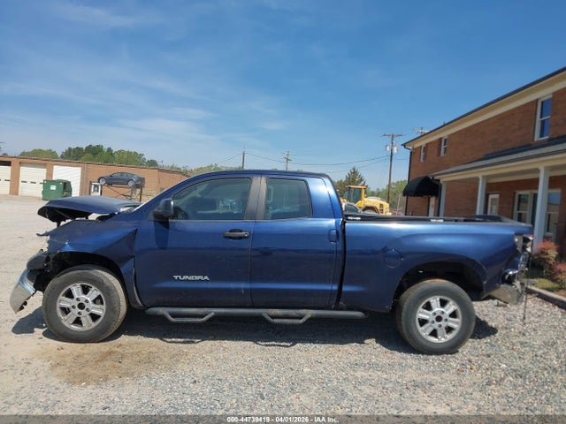 44739419 :رقم المزاد ، 5TFRM5F15BX031165 vin ، 2011 Toyota Tundra Grade 4.6l V8 مزاد بيع