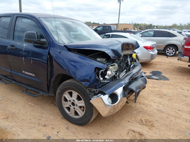 44739419 :رقم المزاد ، 5TFRM5F15BX031165 vin ، 2011 Toyota Tundra Grade 4.6l V8 مزاد بيع