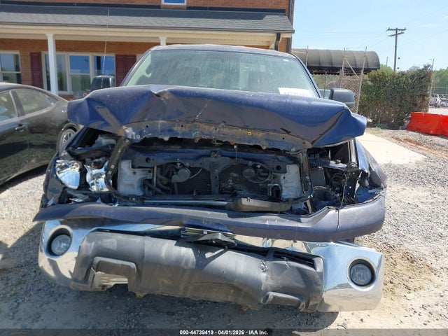 44739419 :رقم المزاد ، 5TFRM5F15BX031165 vin ، 2011 Toyota Tundra Grade 4.6l V8 مزاد بيع