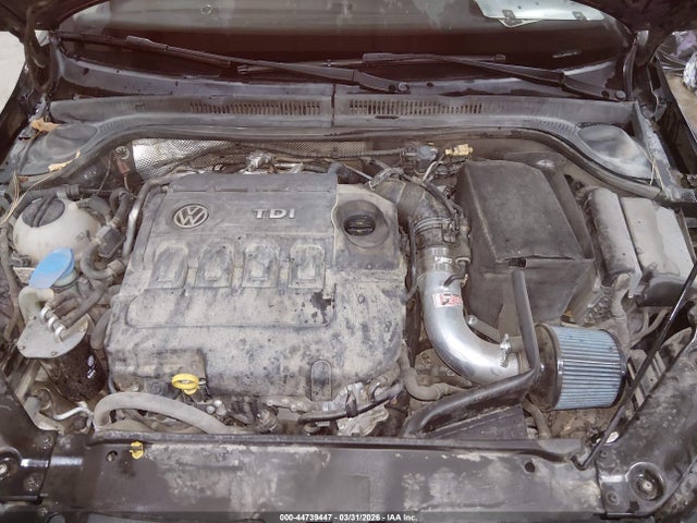 2015 Volkswagen Jetta 2.0l Tdi Sel მანქანა იყიდება აუქციონზე, vin: 3VWLA7AJ9FM251192, აუქციონის ნომერი: 44739447