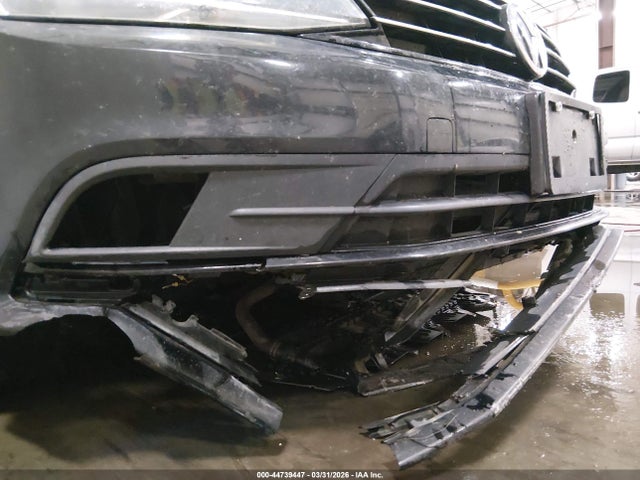 2015 Volkswagen Jetta 2.0l Tdi Sel მანქანა იყიდება აუქციონზე, vin: 3VWLA7AJ9FM251192, აუქციონის ნომერი: 44739447