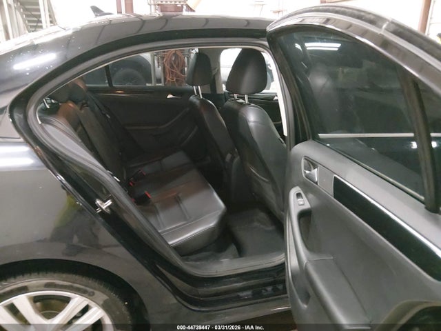 2015 Volkswagen Jetta 2.0l Tdi Sel მანქანა იყიდება აუქციონზე, vin: 3VWLA7AJ9FM251192, აუქციონის ნომერი: 44739447