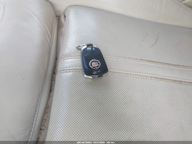 44739453 :رقم المزاد ، 3GYFNDE34GS530880 vin ، 2016 Cadillac Srx Premium Collection مزاد بيع