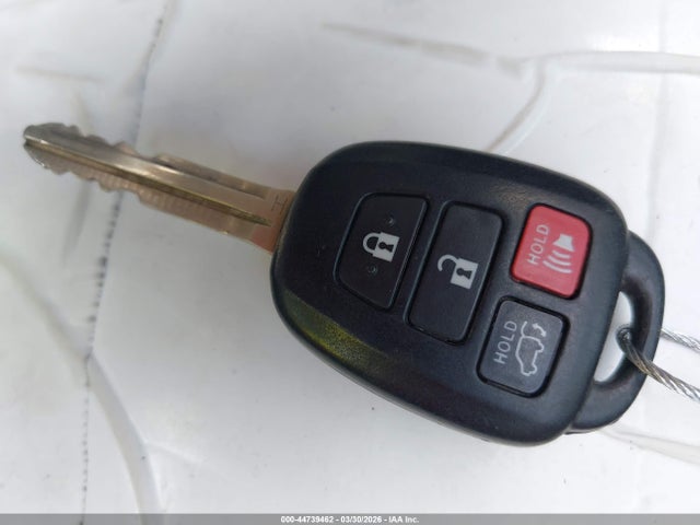 Toyota Rav4 Xle 2016 2T3WFREV7GW285660 Image 11