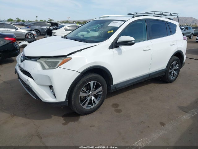 Toyota Rav4 Xle 2016 2T3WFREV7GW285660 Image 2